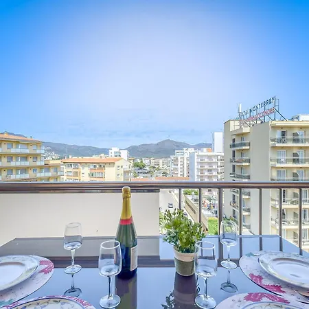Apartment Lush With View